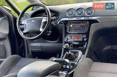 Минивэн Ford S-Max 2011 в 