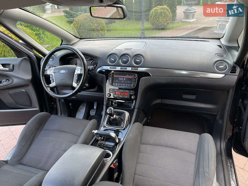Минивэн Ford S-Max 2011 в Стрые