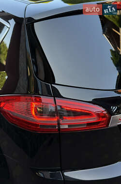 Минивэн Ford S-Max 2011 в 