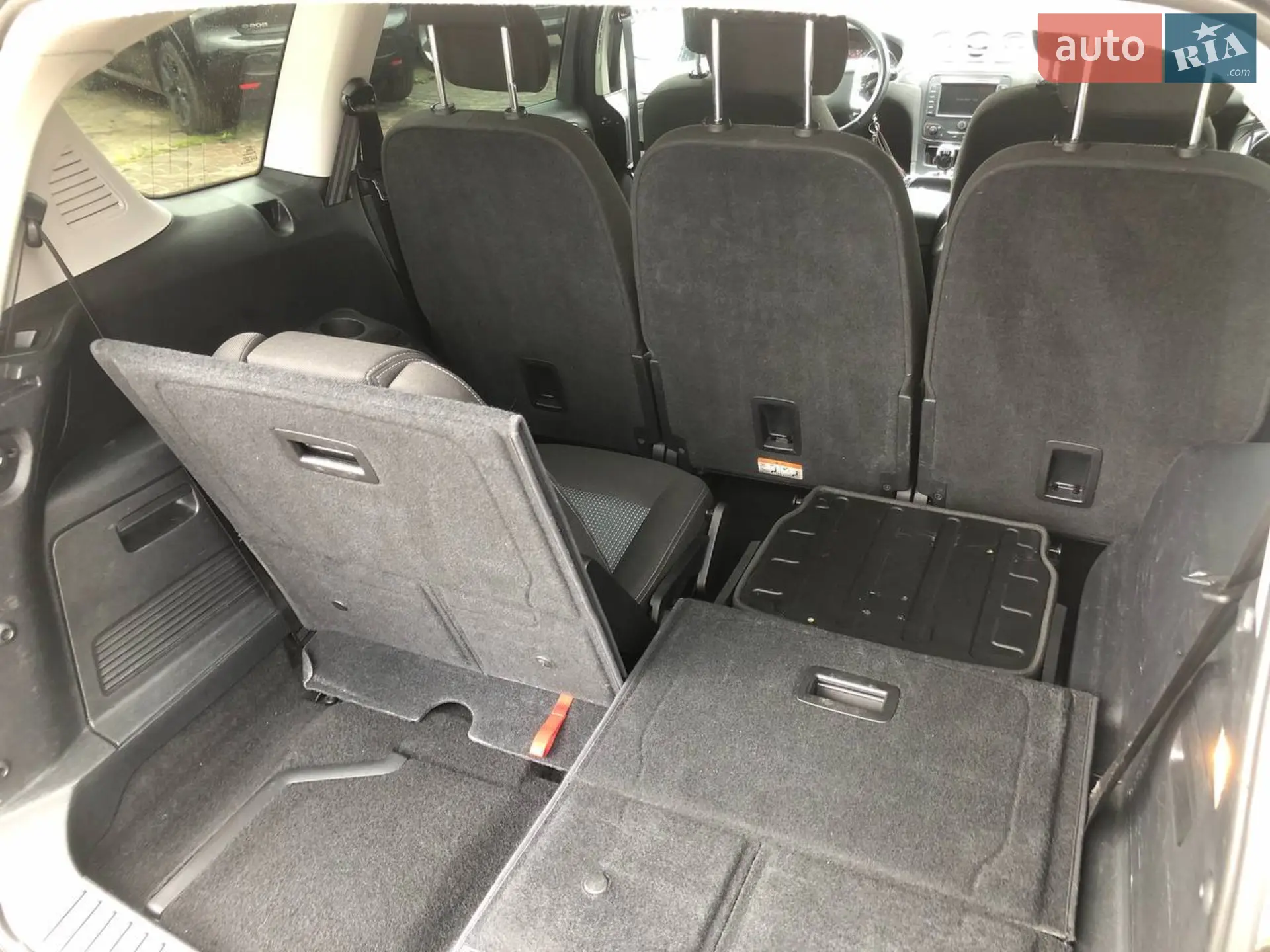2011 Ford S-MAX - мініатюра 15