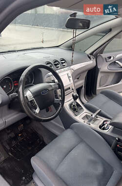 Минивэн Ford S-Max 2007 в 