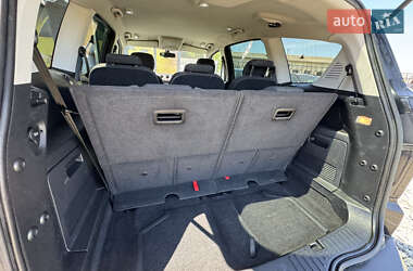 Минивэн Ford S-Max 2011 в 