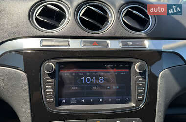 Минивэн Ford S-Max 2011 в 