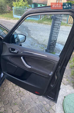 Минивэн Ford S-Max 2008 в 