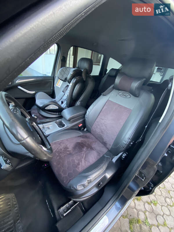 Мінівен Ford S-Max 2008 в Острозі