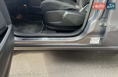 Минивэн Ford S-Max 2013 в 