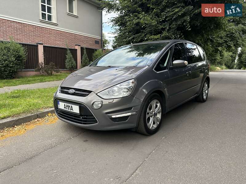 Минивэн Ford S-Max 2013 в Киеве