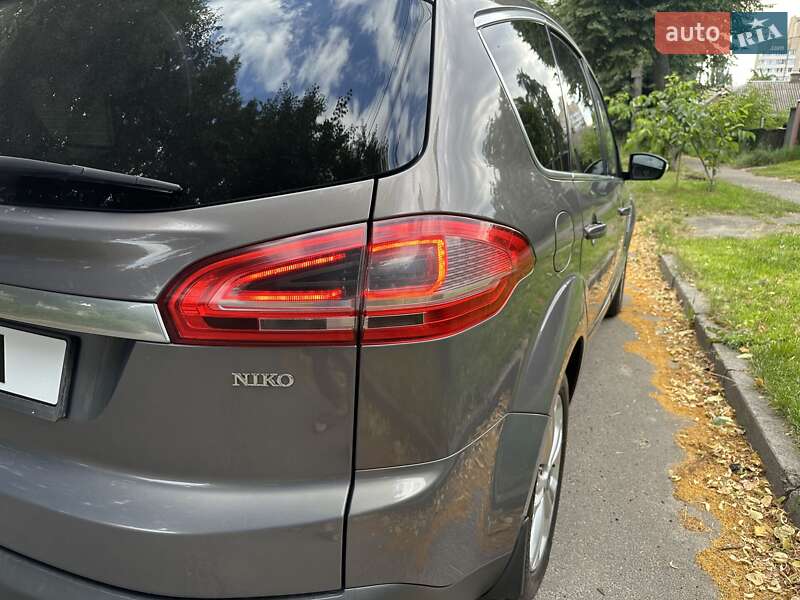 Минивэн Ford S-Max 2013 в Киеве