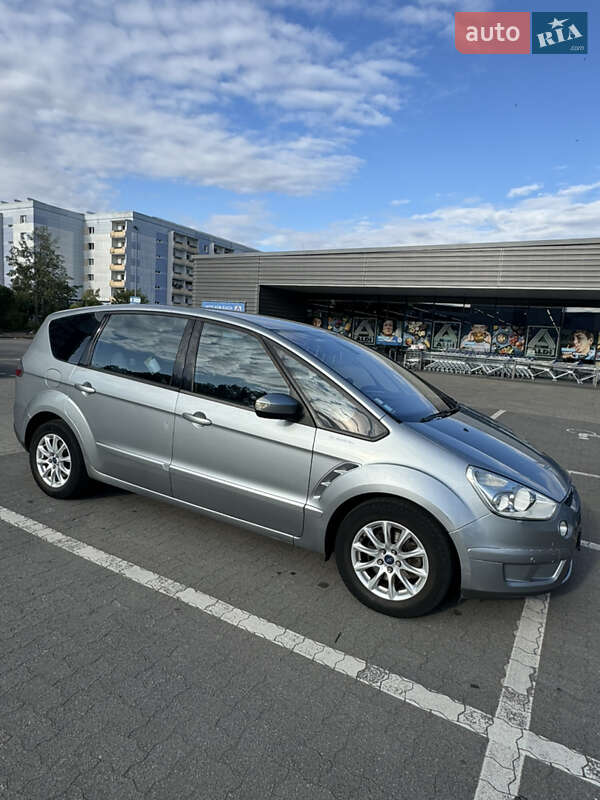 Минивэн Ford S-Max 2007 в Кривом Роге