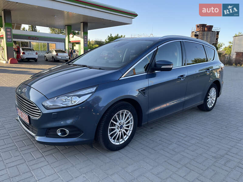 Минивэн Ford S-Max 2018 в 