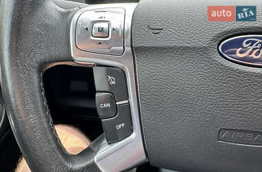 Минивэн Ford S-Max 2006 в 