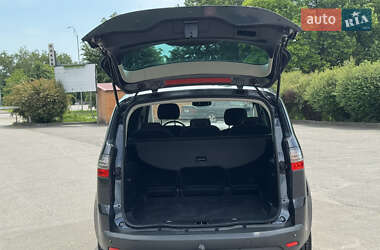 Минивэн Ford S-Max 2006 в 