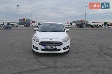 Минивэн Ford S-Max 2015 в 
