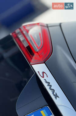 Мінівен Ford S-Max 2014 в 
