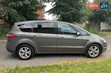 Мінівен Ford S-Max 2013 в 