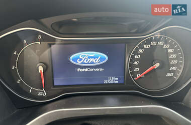 Мінівен Ford S-Max 2013 в 