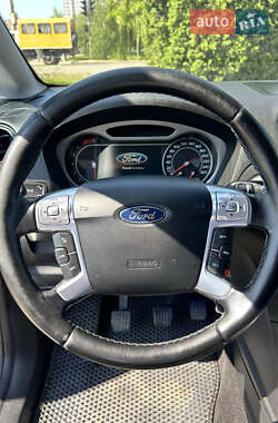 Мінівен Ford S-Max 2009 в 