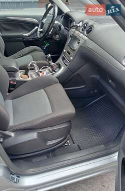 Минивэн Ford S-Max 2010 в 