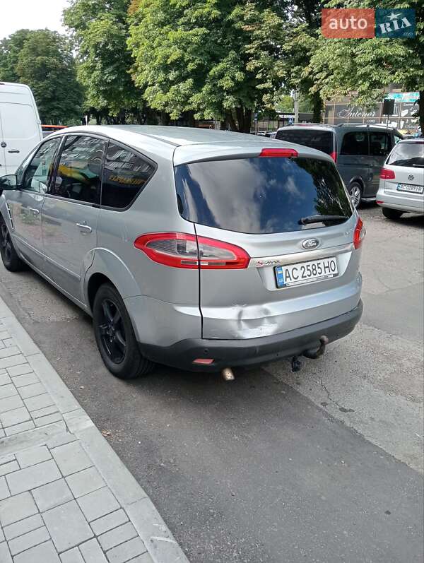 Мінівен Ford S-Max 2010 в Луцьку