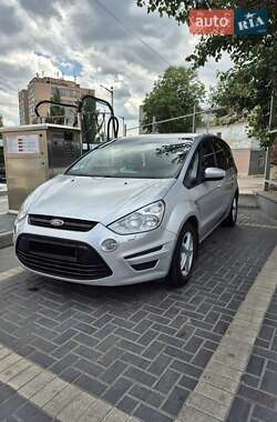 Ford S-Max 2011