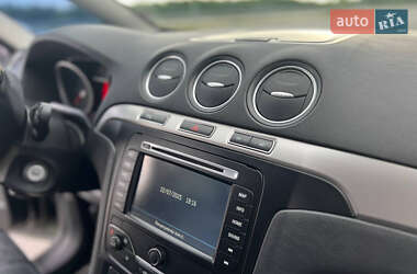 Минивэн Ford S-Max 2014 в 