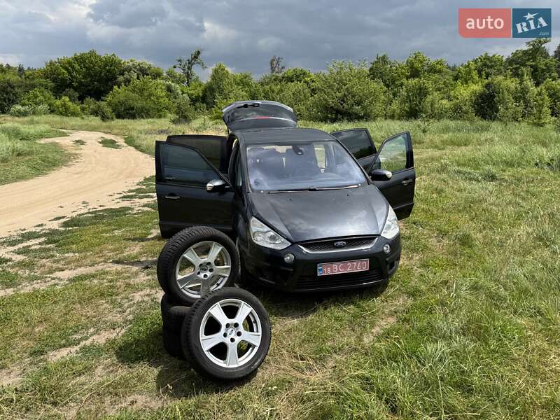 Минивэн Ford S-Max 2009 в Киеве