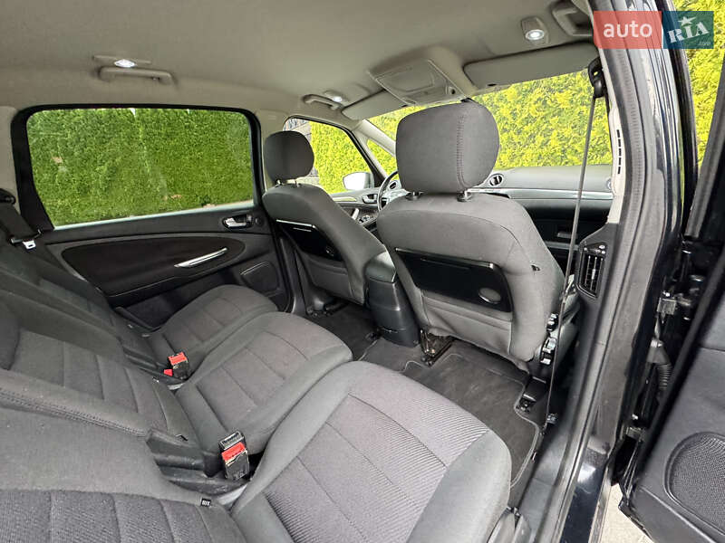 Минивэн Ford S-Max 2011 в Стрые