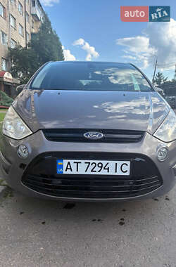 Минивэн Ford S-Max 2012 в 