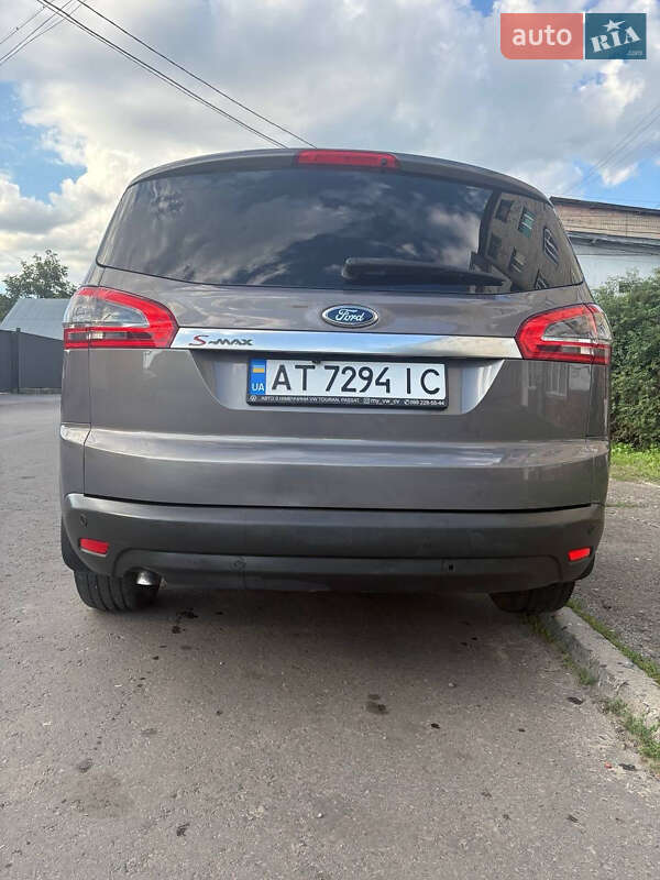 Минивэн Ford S-Max 2012 в Снятине