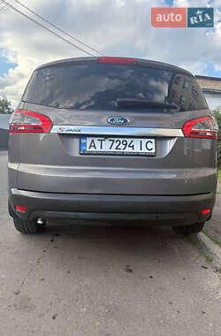 Минивэн Ford S-Max 2012 в 