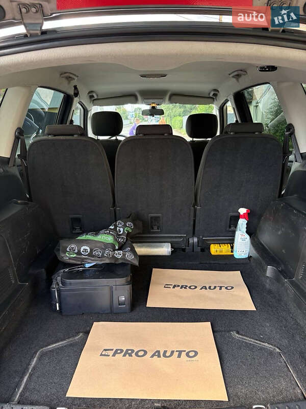 Минивэн Ford S-Max 2012 в Снятине
