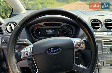 Минивэн Ford S-Max 2006 в 