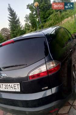 Минивэн Ford S-Max 2006 в 