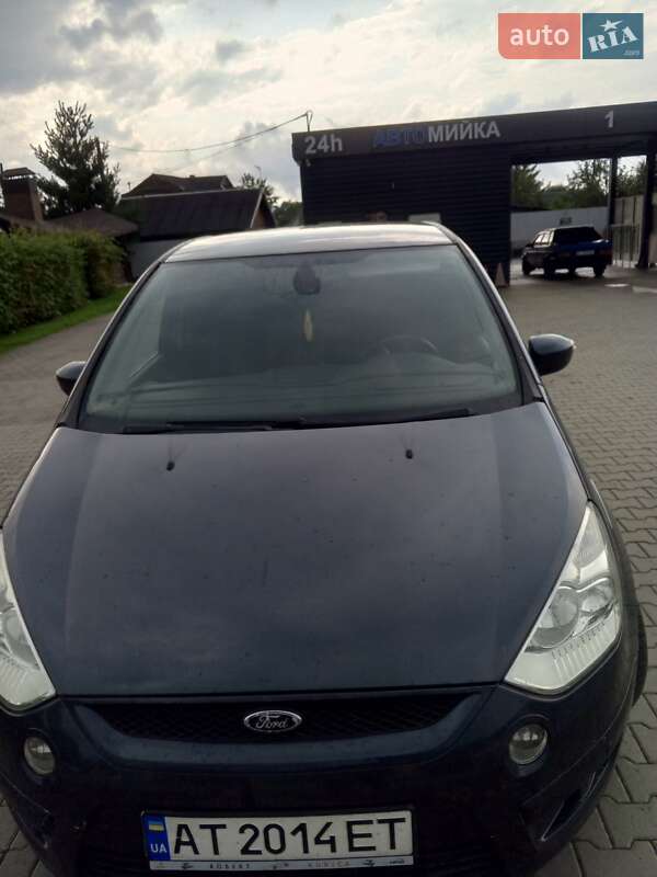 Минивэн Ford S-Max 2006 в Косове