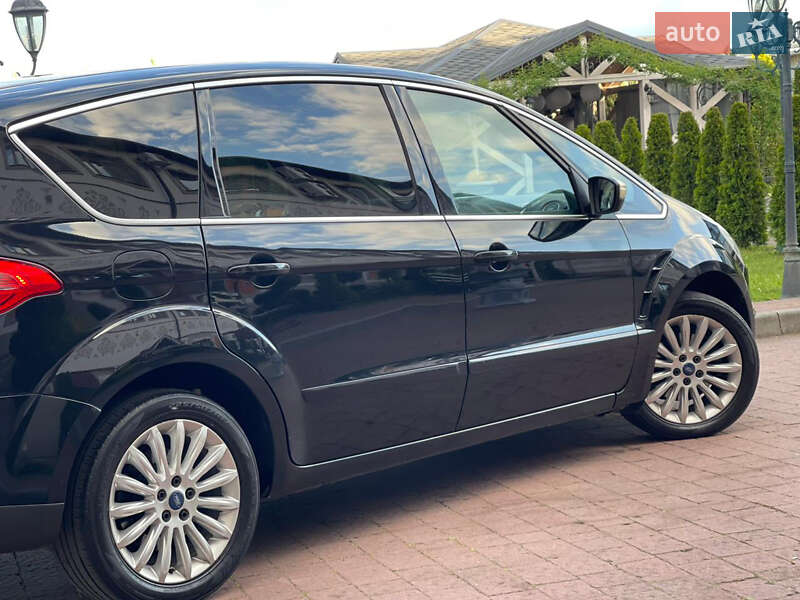 Минивэн Ford S-Max 2011 в Стрые
