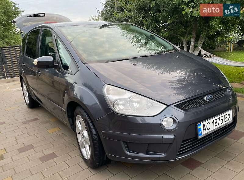 Мінівен Ford S-Max 2009 в 