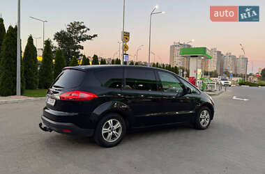 Минивэн Ford S-Max 2011 в 