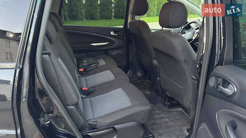 Минивэн Ford S-Max 2011 в Киеве