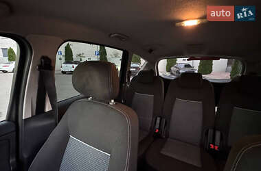 Минивэн Ford S-Max 2011 в 