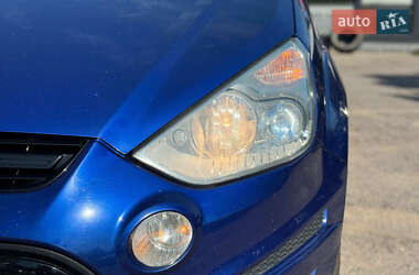 Минивэн Ford S-Max 2013 в 