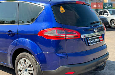 Минивэн Ford S-Max 2013 в 