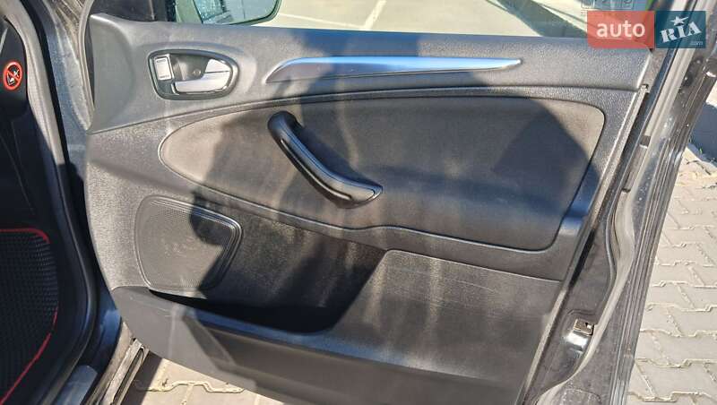Минивэн Ford S-Max 2012 в Хмельницком