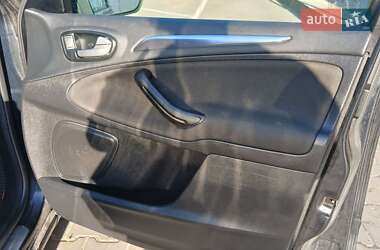 Минивэн Ford S-Max 2012 в 