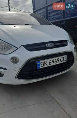 Минивэн Ford S-Max 2011 в 