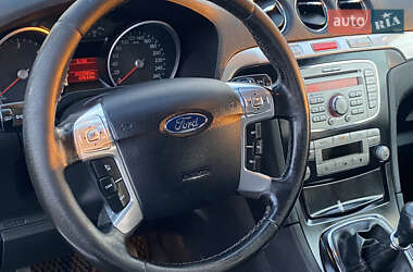 Минивэн Ford S-Max 2007 в 