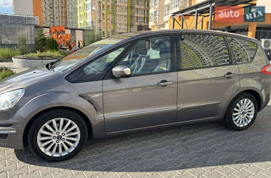 Минивэн Ford S-Max 2012 в 