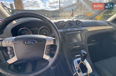 Минивэн Ford S-Max 2012 в 