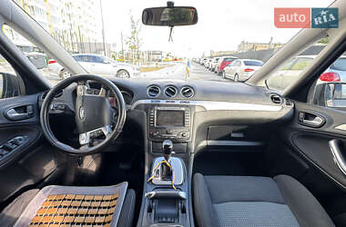 Минивэн Ford S-Max 2012 в 