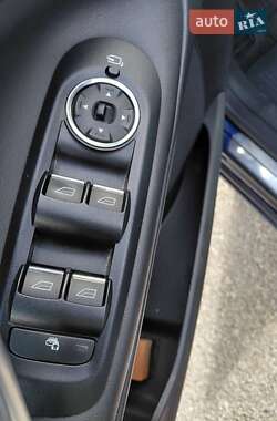 Минивэн Ford S-Max 2010 в 