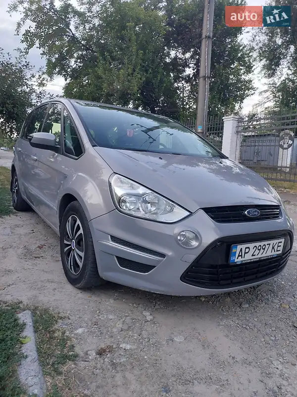 Ford S-Max